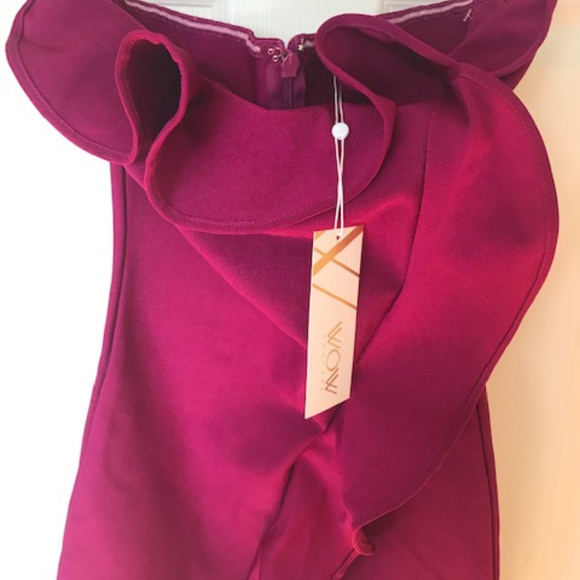 Ladies Sample MiniDress Spring 2020 - Picture 3 of 4